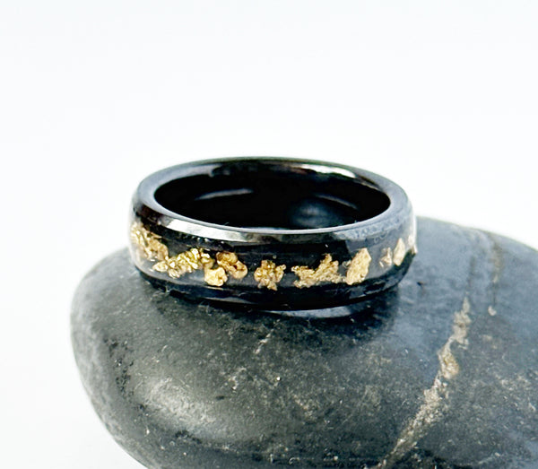 22 Carat Scottish Gold & Black Ceramic Inlay Ring