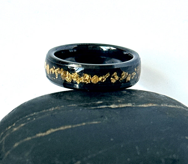 22 Carat Scottish Gold & Black Ceramic Inlay Ring