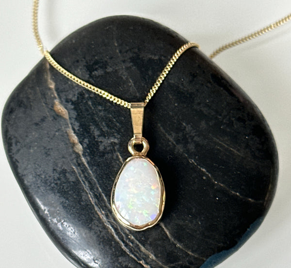 9 Carat Gold Solid Coober Pedy Opal Pendant Necklace
