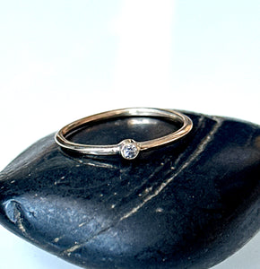 Cubic Zirconia 9 Carat Gold Ring