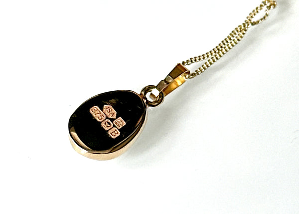 9 Carat Gold Solid Coober Pedy Opal Pendant Necklace