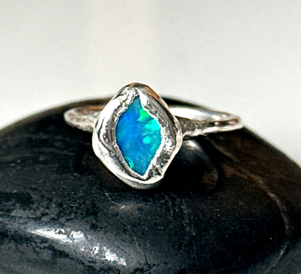 Lightning Ridge Opal Silver Ring