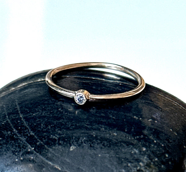 Cubic Zirconia 9 Carat Gold Ring
