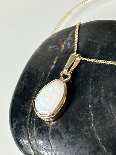 9 Carat Gold Solid Coober Pedy Opal Pendant Necklace