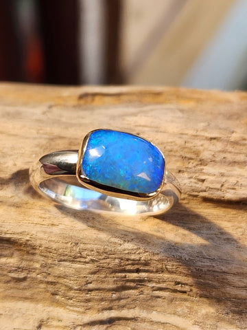 Solid Mintabie Opal 9 carat Gold & Silver Ring