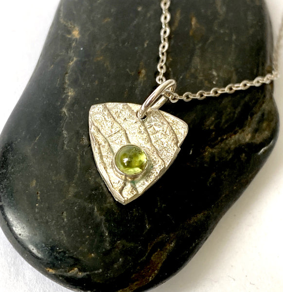 Peridot Silver Cuttlefish Cast Pendant Necklace - Glitter and Gem Jewellery