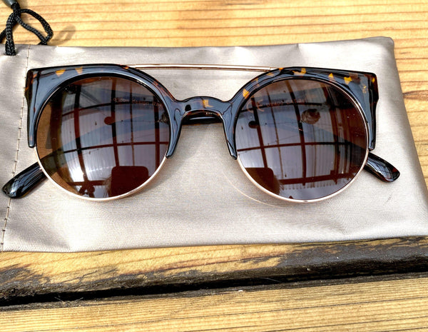 Black and Gold Dark Lense Sunglasses - Glitter and Gem Jewellery
